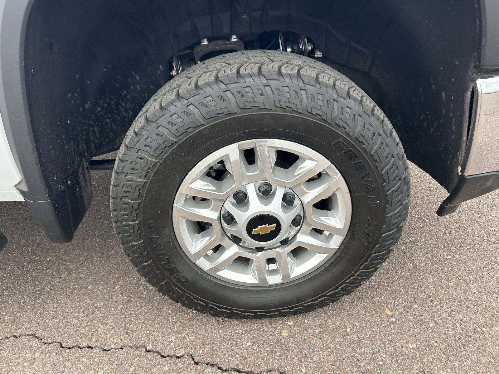 Certified 2025 Chevrolet Silverado 2500 LT w/ Safety Package AWD/4WD image 8