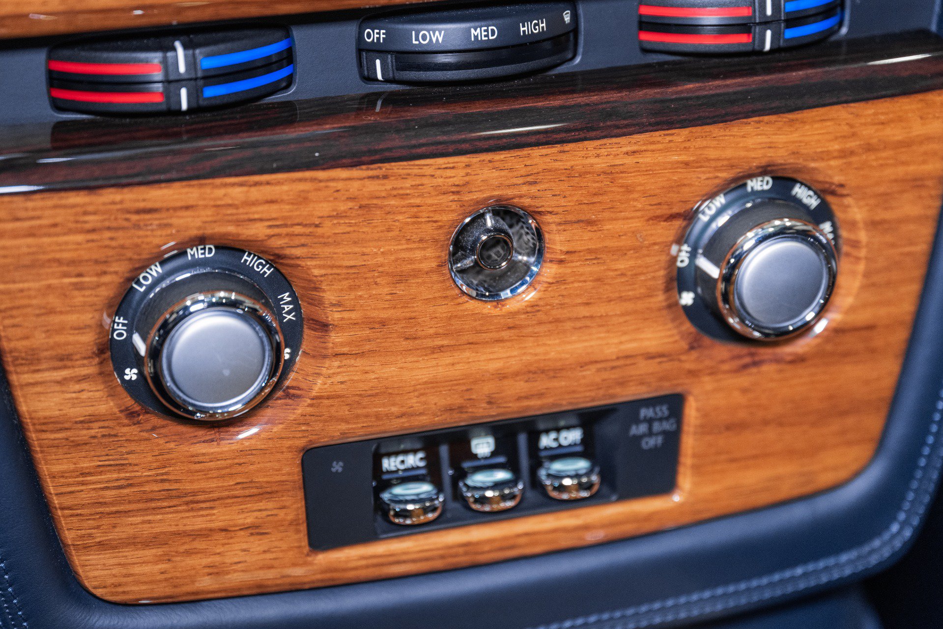 Used 2011 Rolls-Royce Phantom Sedan RWD image 66