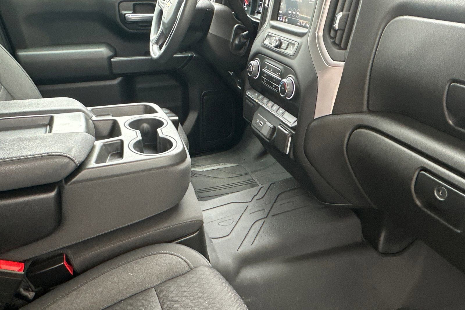 Certified 2022 Chevrolet Silverado 1500 Custom image 16