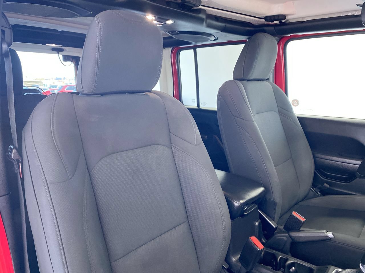 Used 2022 Jeep Wrangler Unlimited Sport AWD/4WD image 30