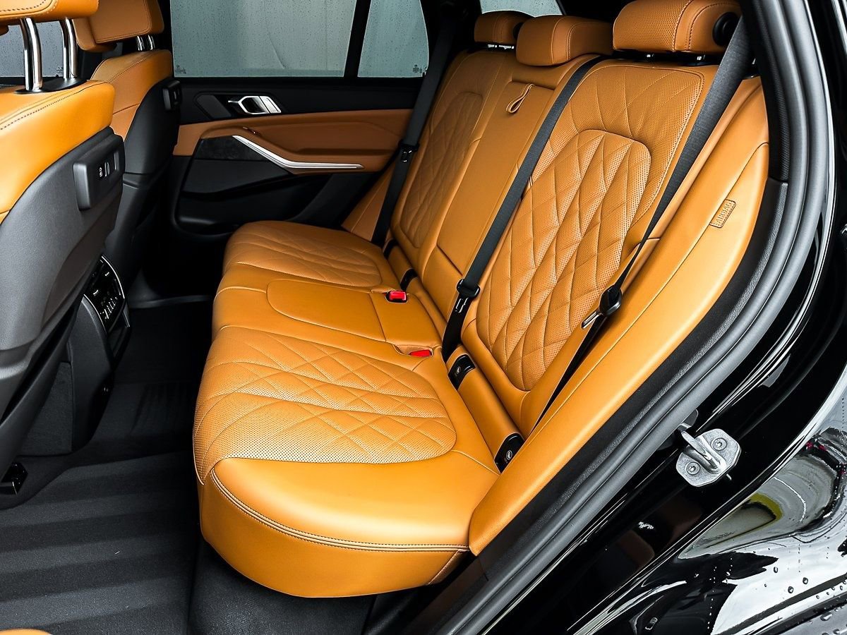 Certified 2023 BMW X5 sDrive40i w/ Luxury Seating Package image 24