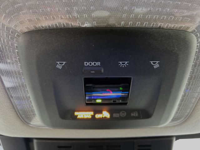 New 2026 Toyota Prius FWD image 18