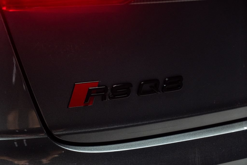 Used 2021 Audi RS Q8 w/ Carbon Optic Package AWD/4WD image 17