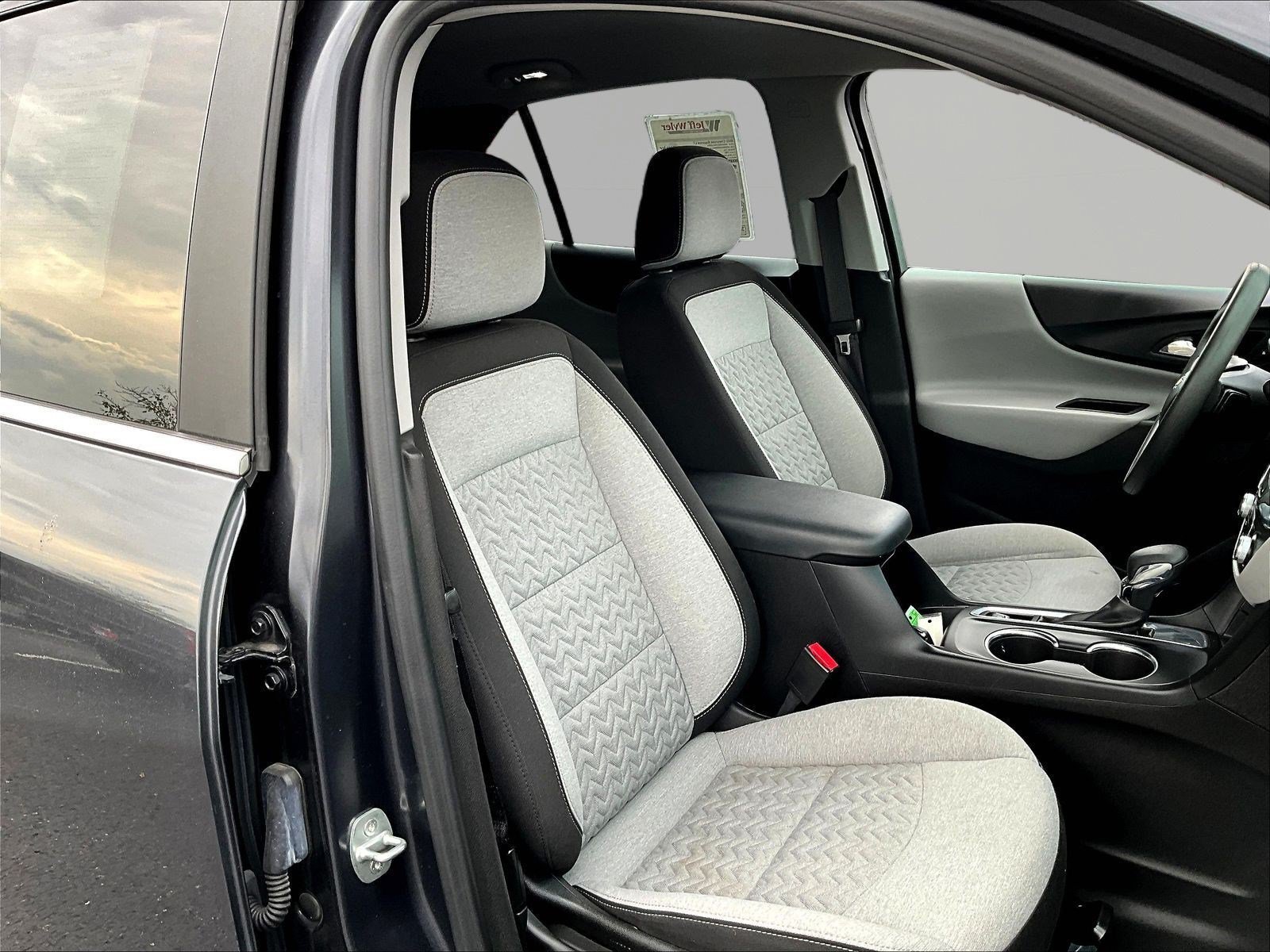 Used 2022 Chevrolet Equinox LT FWD image 29
