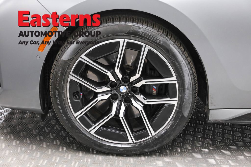 Used 2023 BMW 740i w/ Executive Package image 38