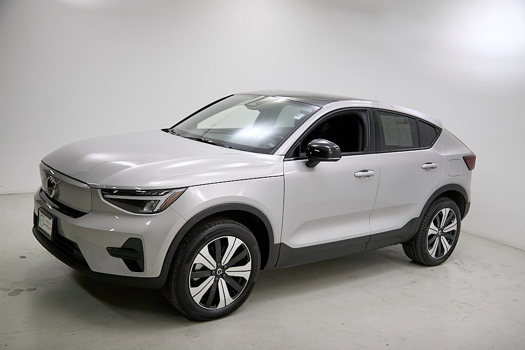 Certified 2023 Volvo C40 Recharge Core w/ Protection Package Premier image 6