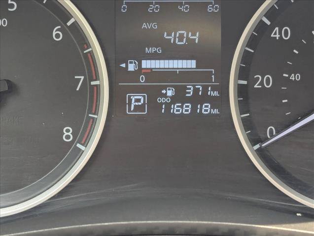 Used 2023 Nissan Versa S FWD image 10