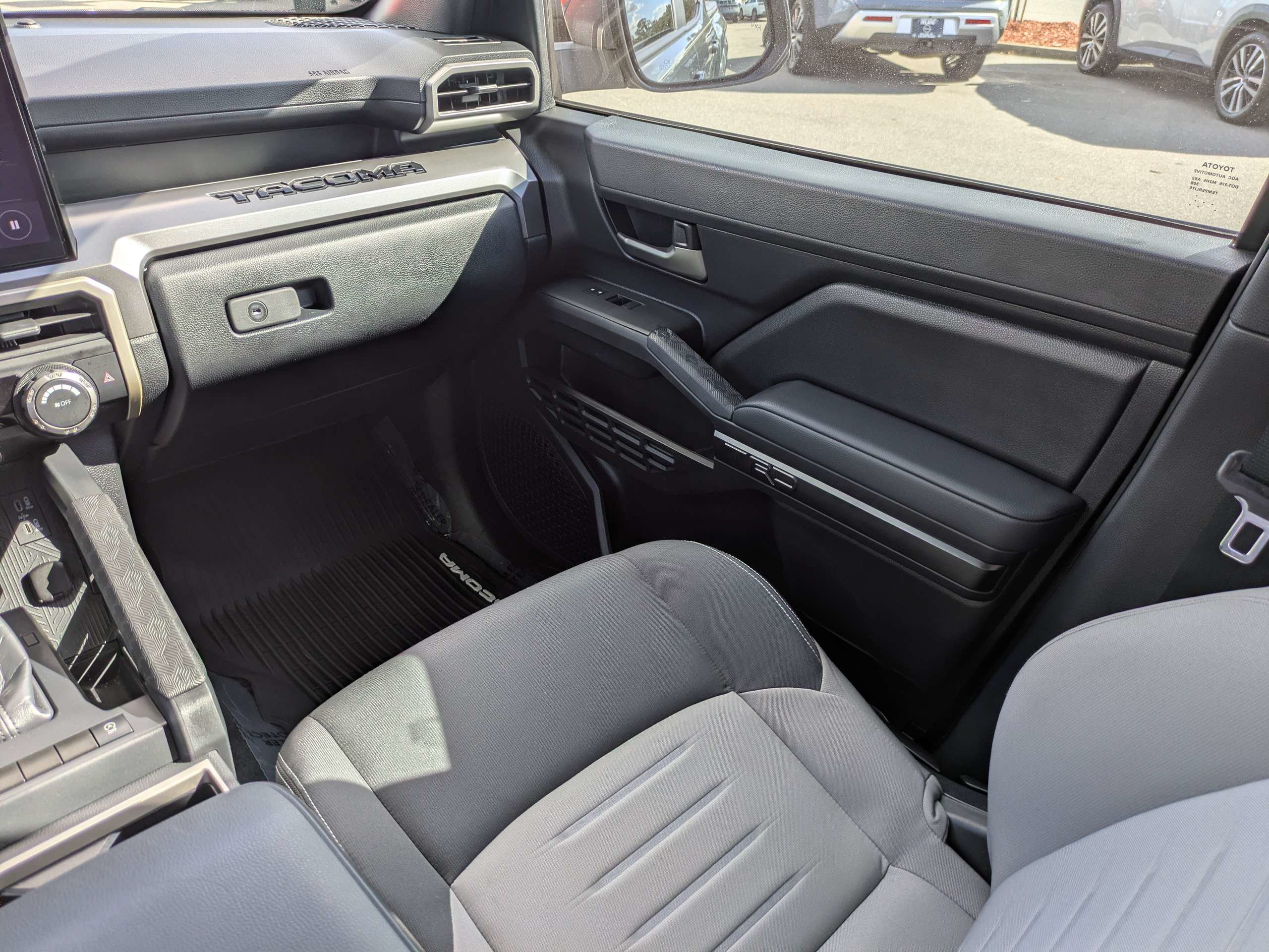 Used 2024 Toyota Tacoma TRD Sport RWD image 18