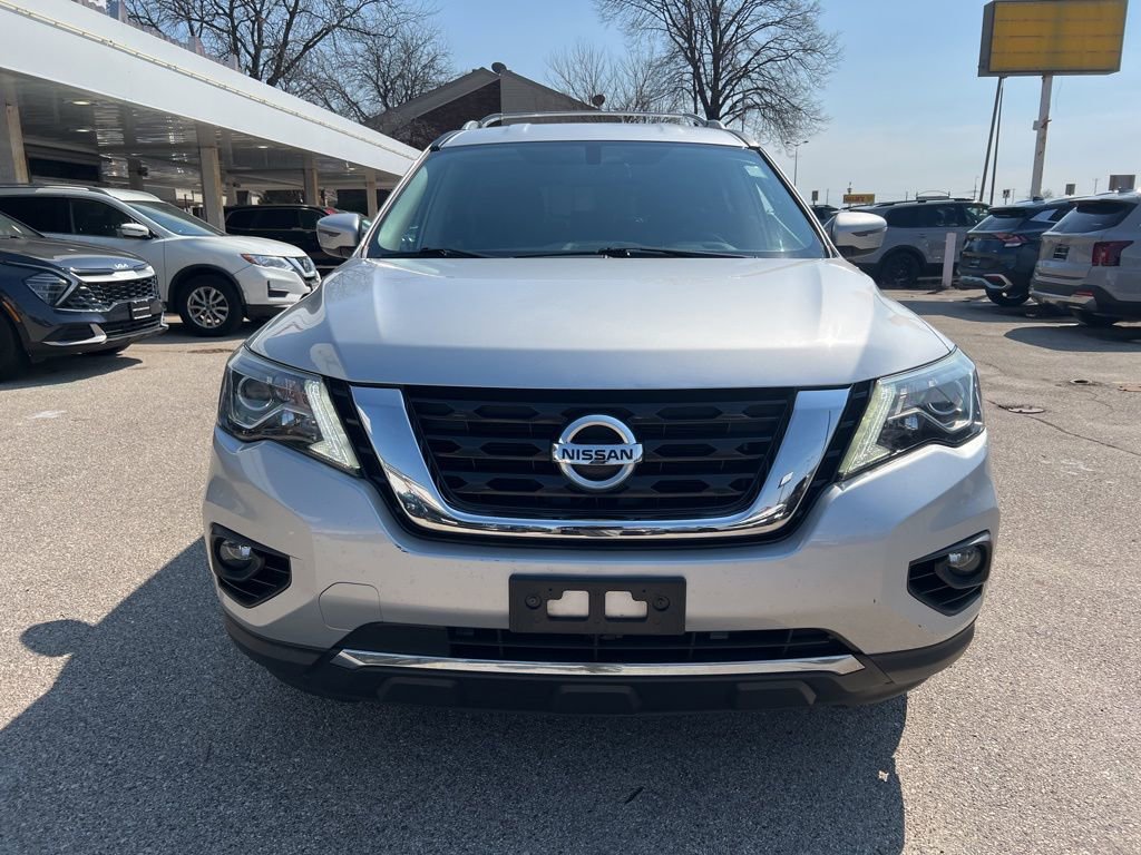 Used 2018 Nissan Pathfinder SV w/ Cargo Package image 2