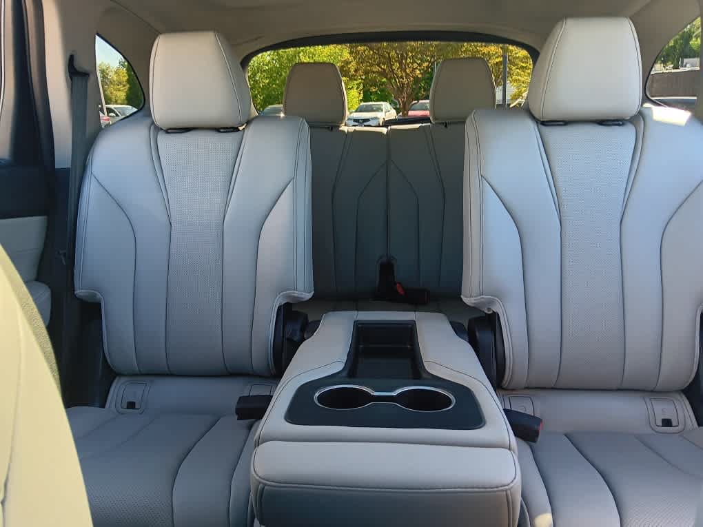 Used 2024 Acura MDX SH-AWD w/ Technology Package image 19