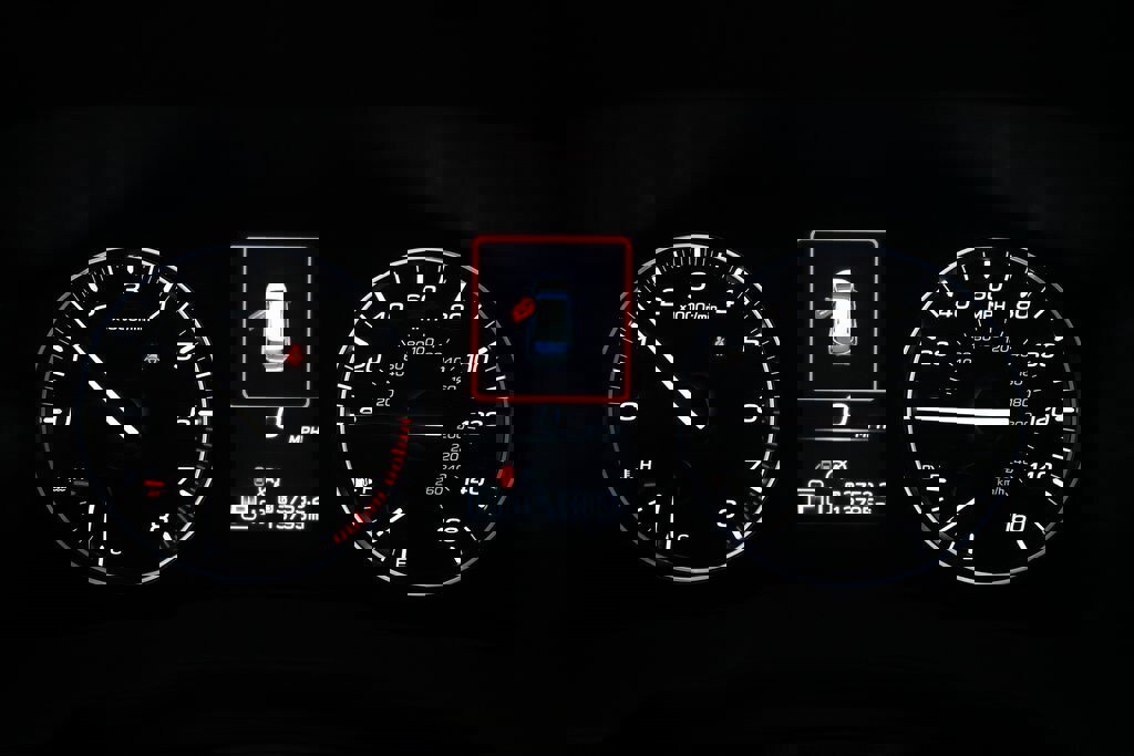 Used 2024 Subaru Crosstrek 2.5i Limited w/ Crosstrek Mirror Package image 2