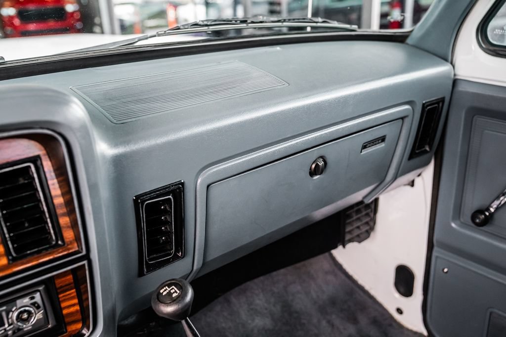 Used 1988 Dodge Ramcharger 4WD image 48