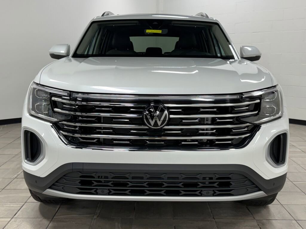 New 2026 Volkswagen Atlas SEL image 2
