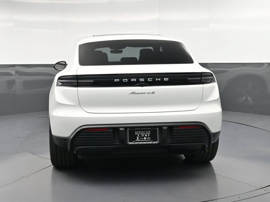 Certified 2025 Porsche Macan 4S Electric AWD/4WD image 7