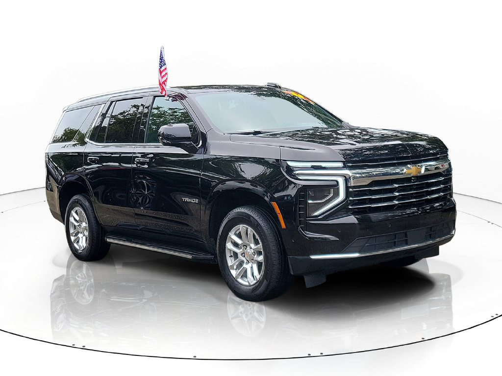 Used 2025 Chevrolet Tahoe LT RWD image 2