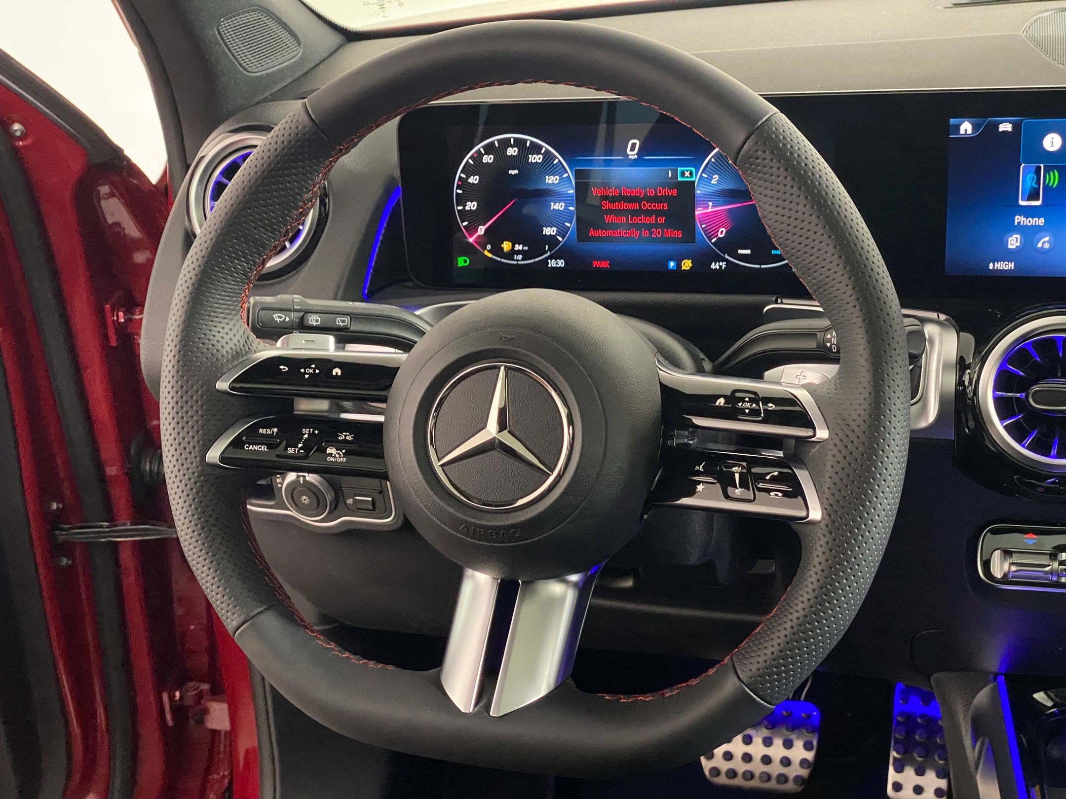 Used 2026 Mercedes-Benz GLB 250 4MATIC image 15