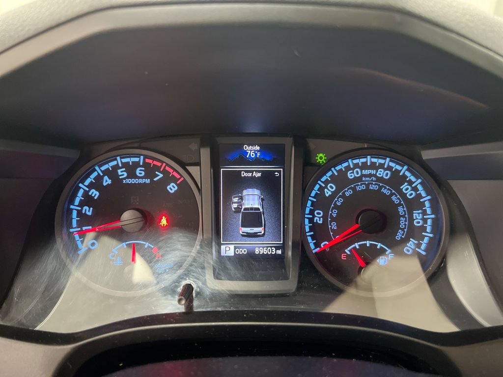 Used 2021 Toyota Tacoma SR AWD/4WD image 12