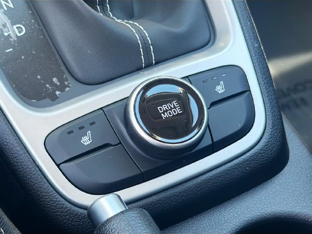 New 2026 Hyundai Venue SEL FWD image 19