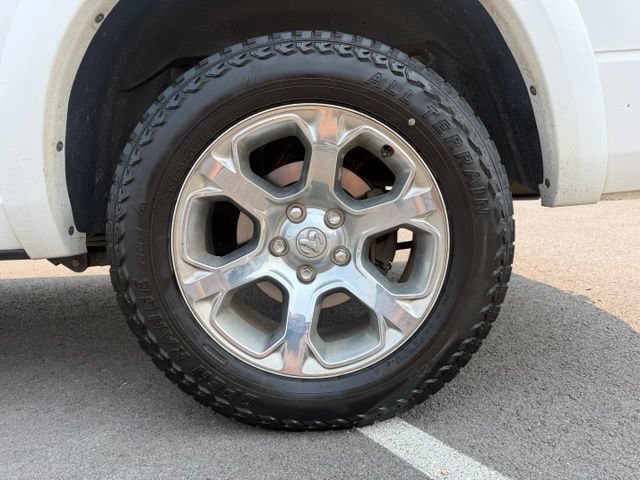 Used 2017 RAM 1500 Laramie w/ Convenience Group AWD/4WD image 8
