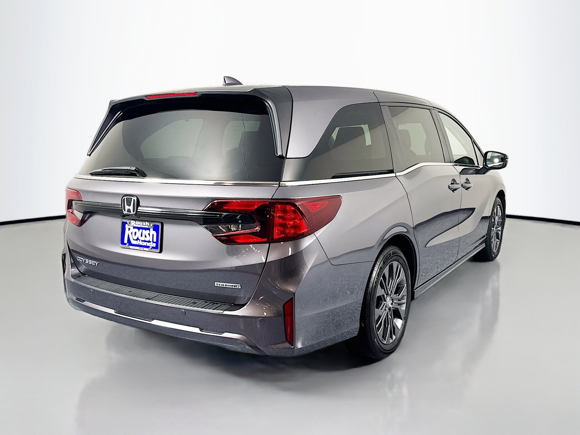 Certified 2025 Honda Odyssey Touring image 5