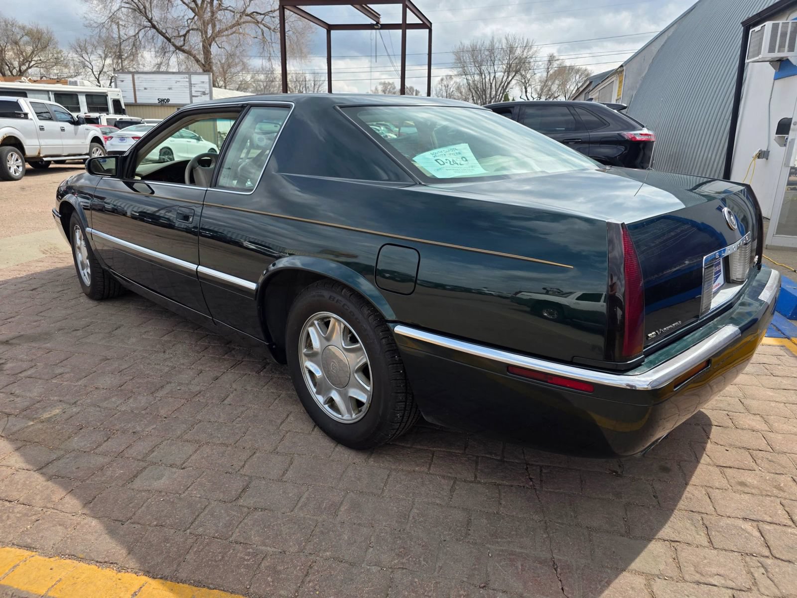 Used 2000 Cadillac Eldorado ESC w/ Comfort/Convenience Pkg FWD image 7