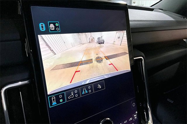 Certified 2025 GMC Yukon Denali image 23