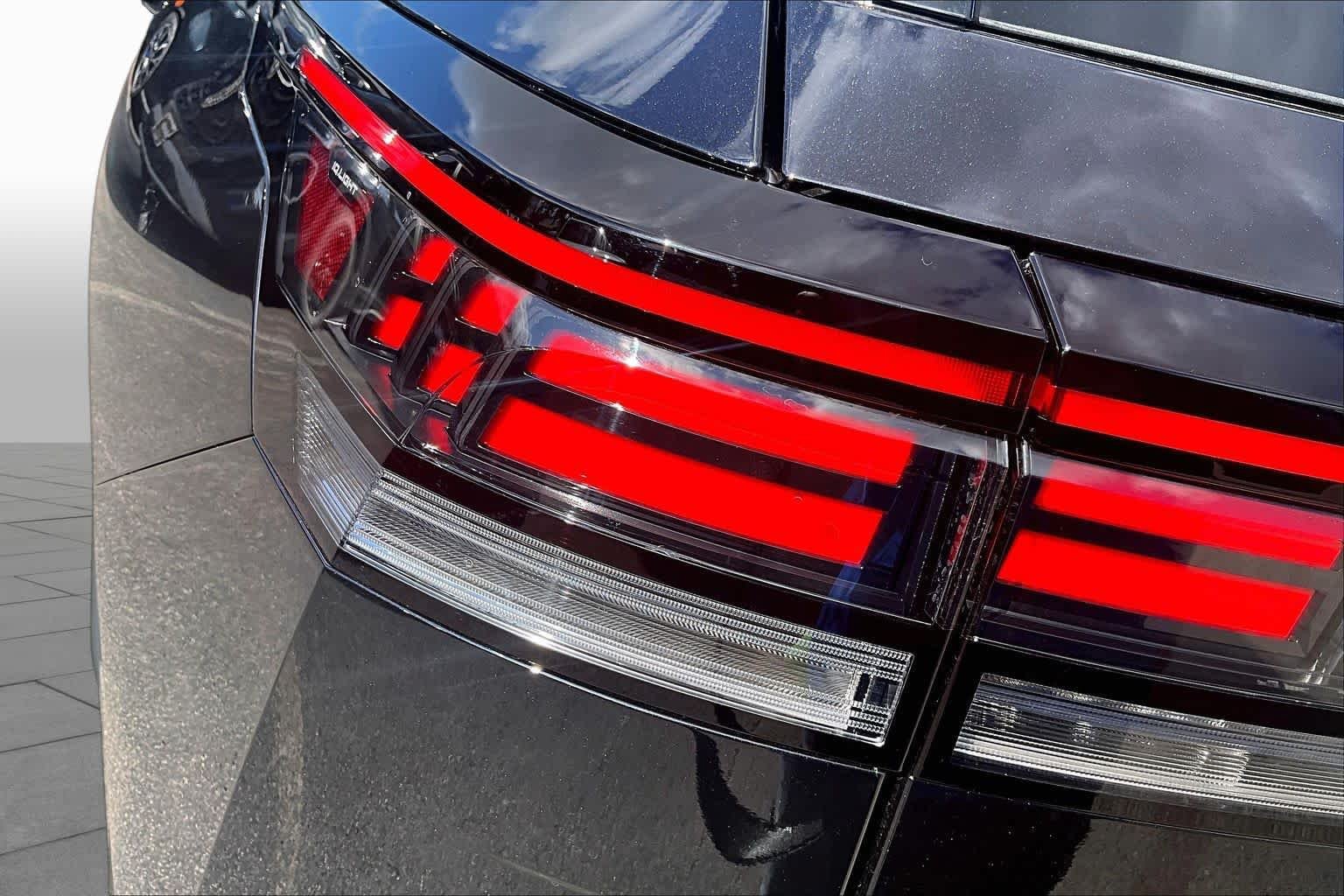 New 2027 Volkswagen Atlas SEL Premium R-Line AWD/4WD image 14