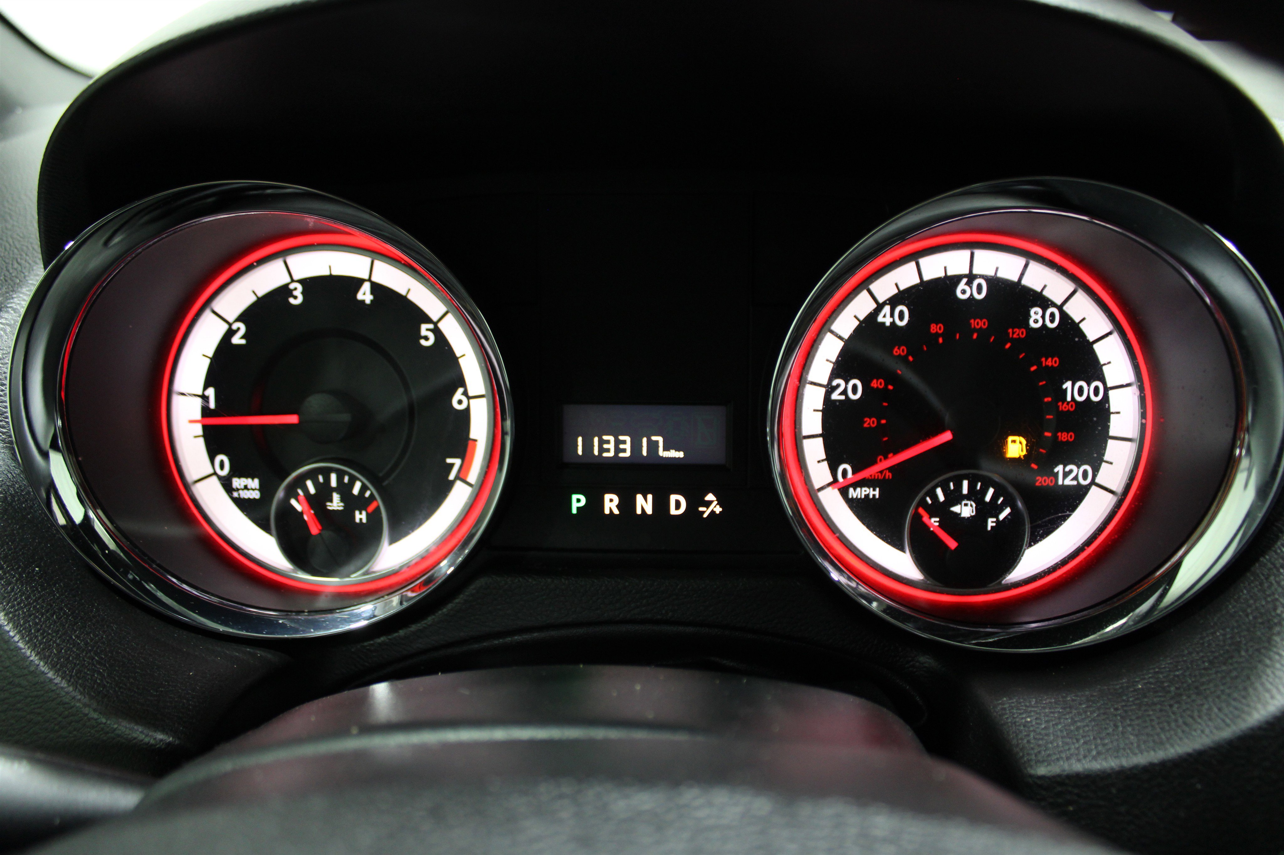 Used 2017 Dodge Grand Caravan SXT image 11