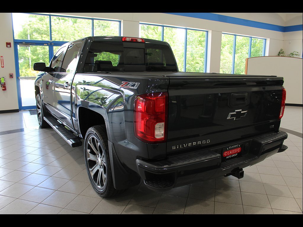 Used 2017 Chevrolet Silverado 1500 LTZ Z71 w/ LTZ Plus Package AWD/4WD image 7
