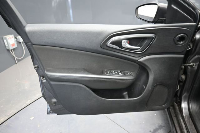 Used 2015 Chrysler 200 Limited w/ Spring Special Group FWD image 12