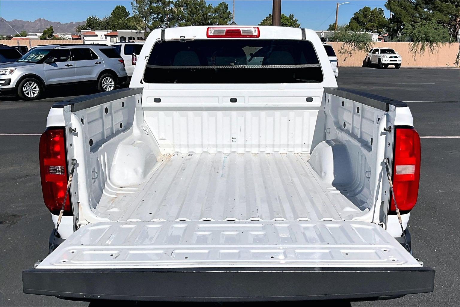 Used 2018 Chevrolet Colorado W/T w/ WT Convenience Package AWD/4WD image 27