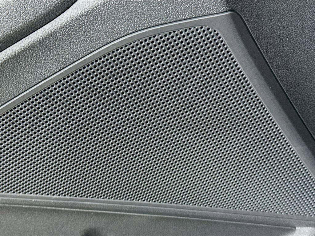 Certified 2022 Hyundai Ioniq Blue image 18