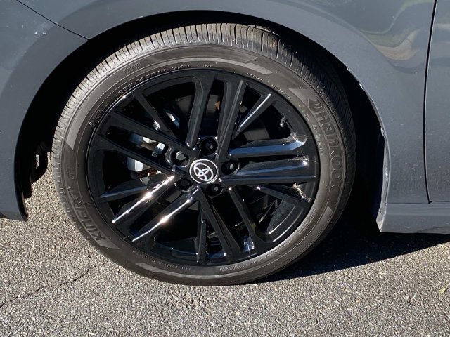 Used 2025 Toyota Camry SE w/ Multimedia Upgrade Package FWD image 6