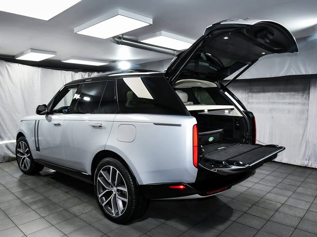 Used 2025 Land Rover Range Rover SE AWD/4WD image 74