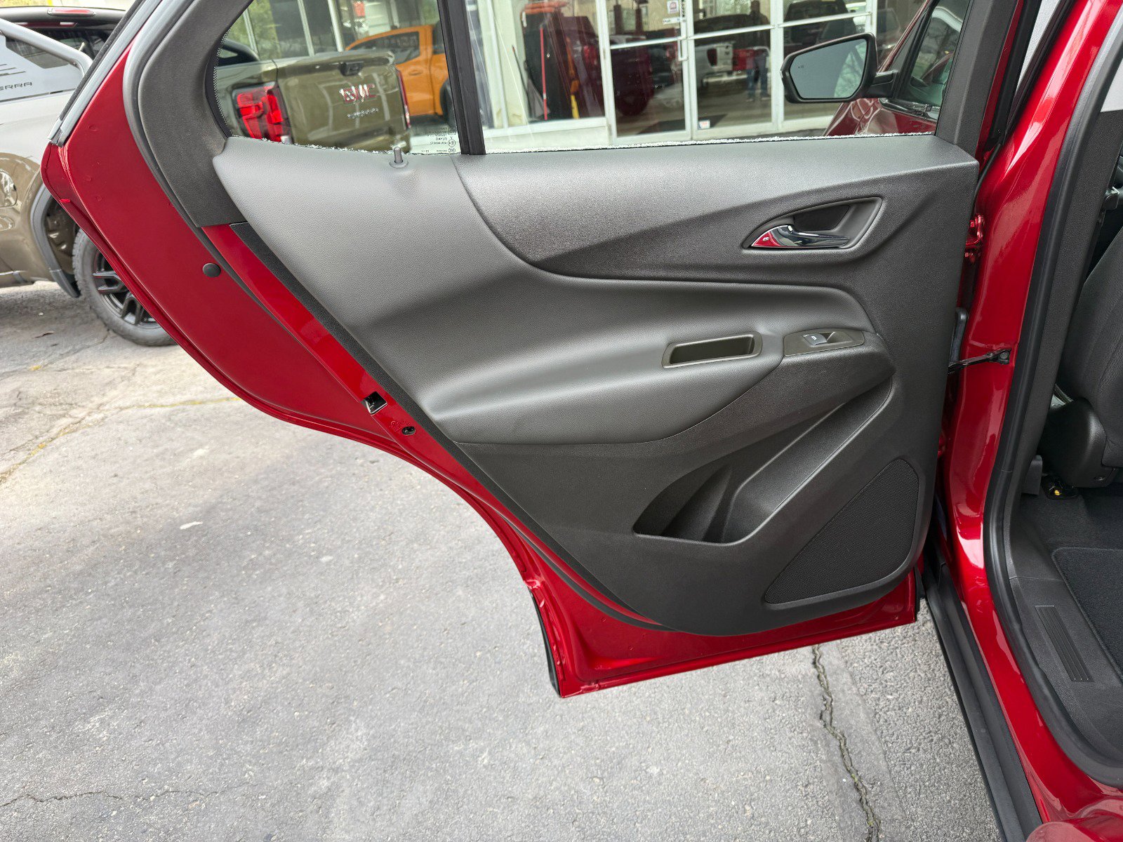 Used 2023 Chevrolet Equinox LT image 17