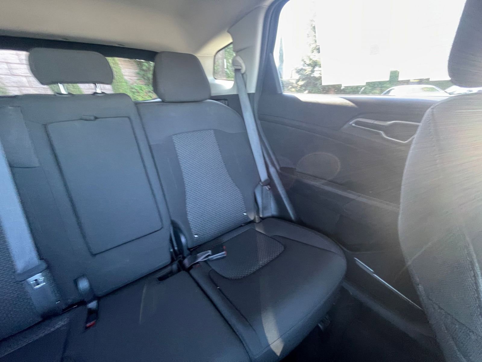 Used 2025 Kia Sportage LX image 35