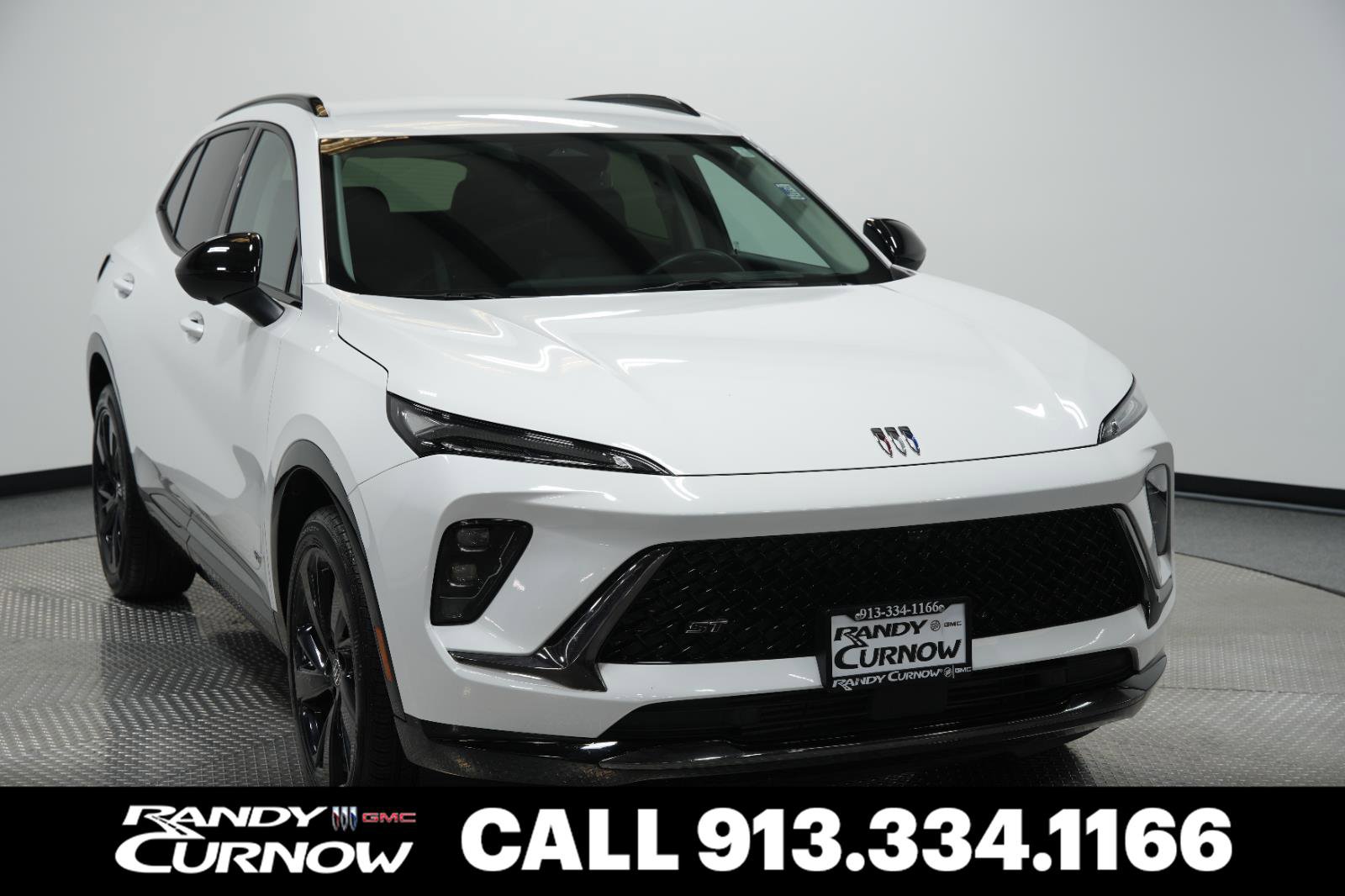 Used 2025 Buick Envision Sport Touring image 1