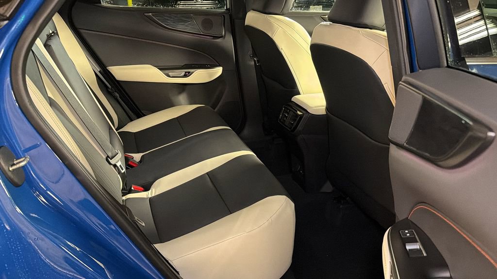 Used 2023 Lexus NX 350 AWD image 13