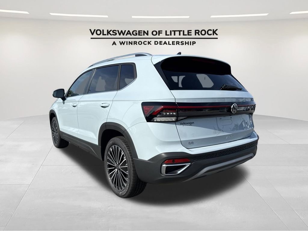 New 2025 Volkswagen Taos SE image 3
