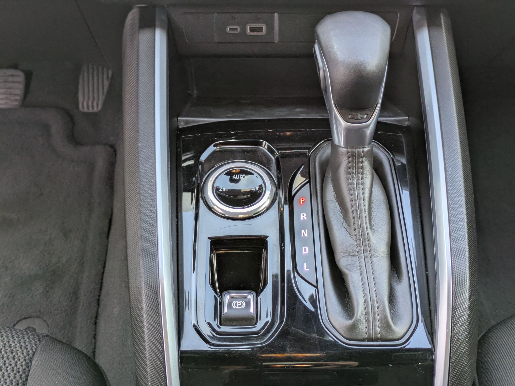 Used 2023 Chevrolet Colorado LT image 24