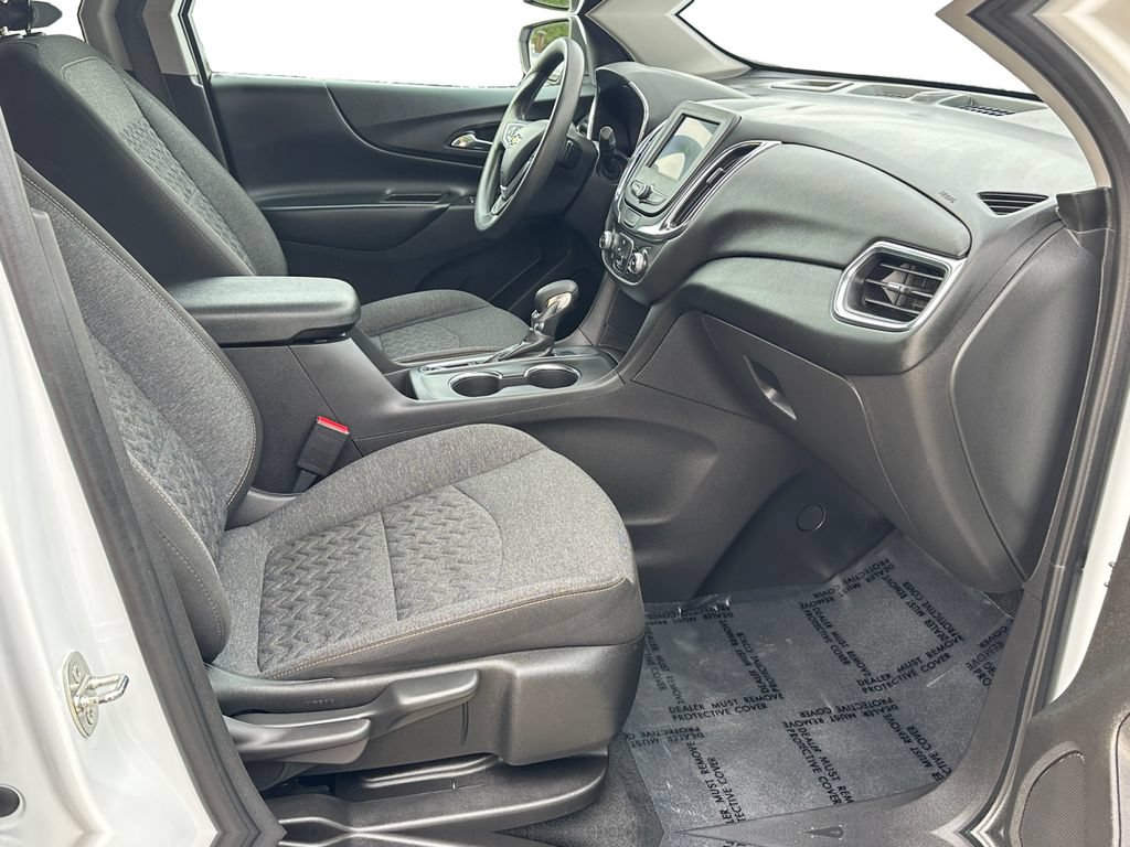 Used 2023 Chevrolet Equinox LT FWD image 15