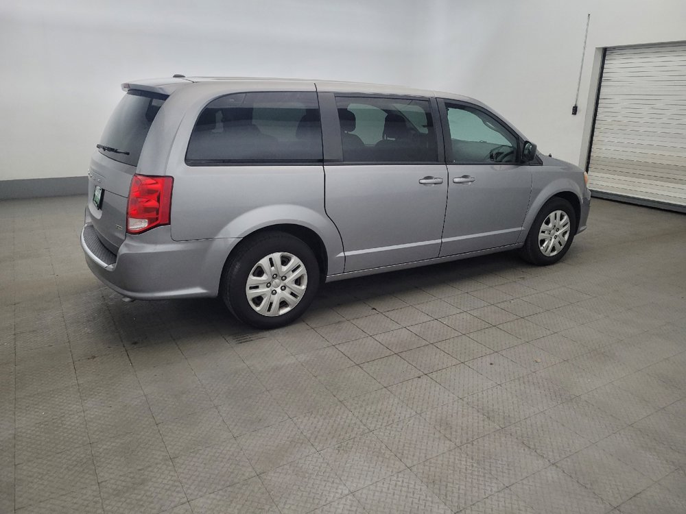 Used 2018 Dodge Grand Caravan SE w/ UConnect Hands-Free Group FWD image 10
