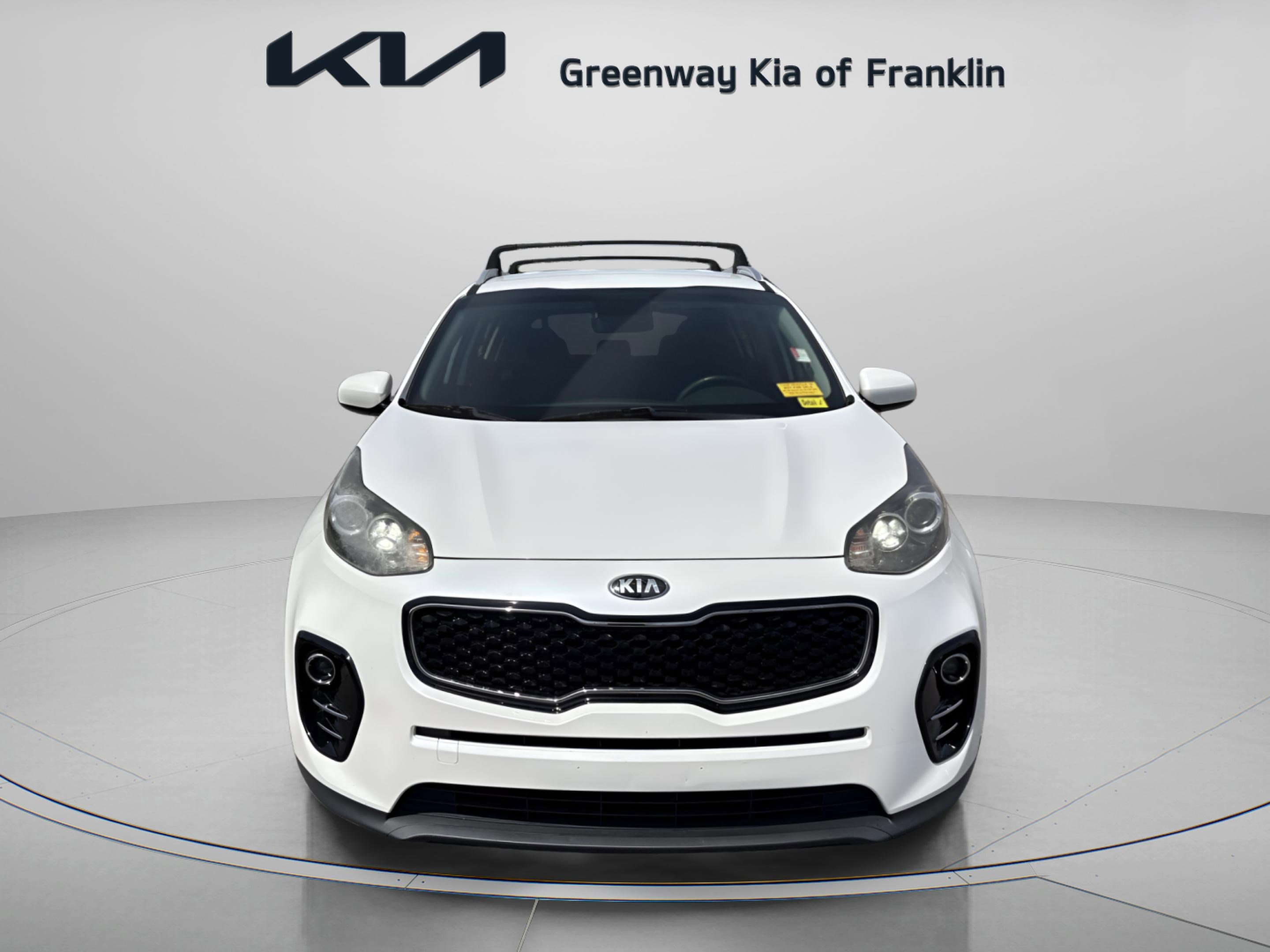 Used 2017 Kia Sportage EX image 2