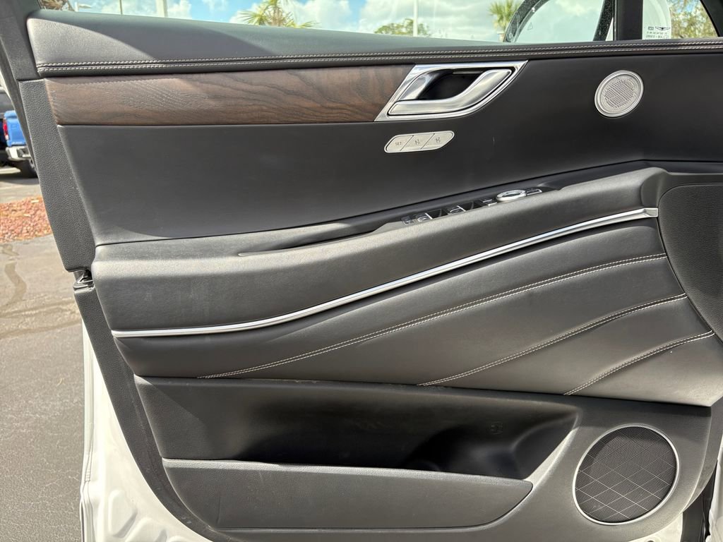 Used 2024 Genesis GV80 2.5T image 13