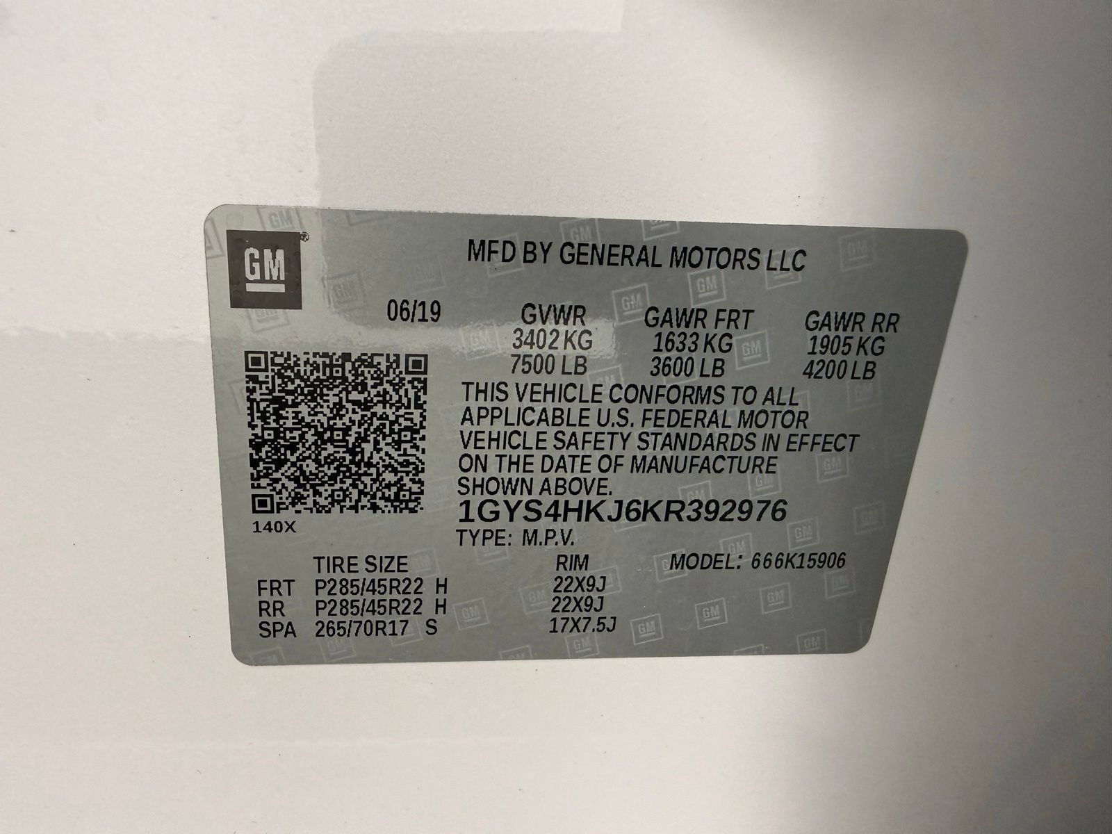 Used 2019 Cadillac Escalade ESV Luxury AWD/4WD image 18