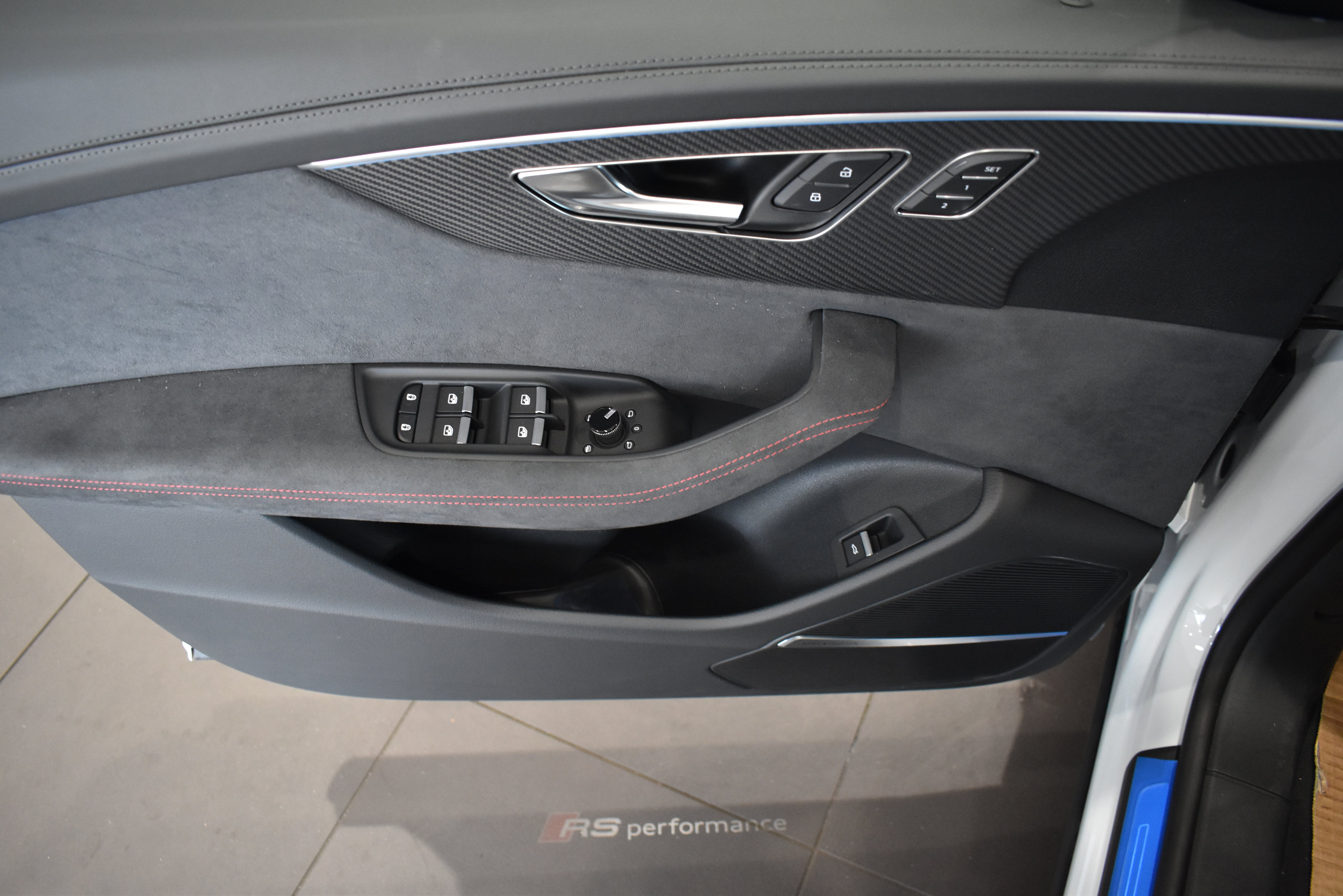 New 2026 Audi RS Q8 performance image 38