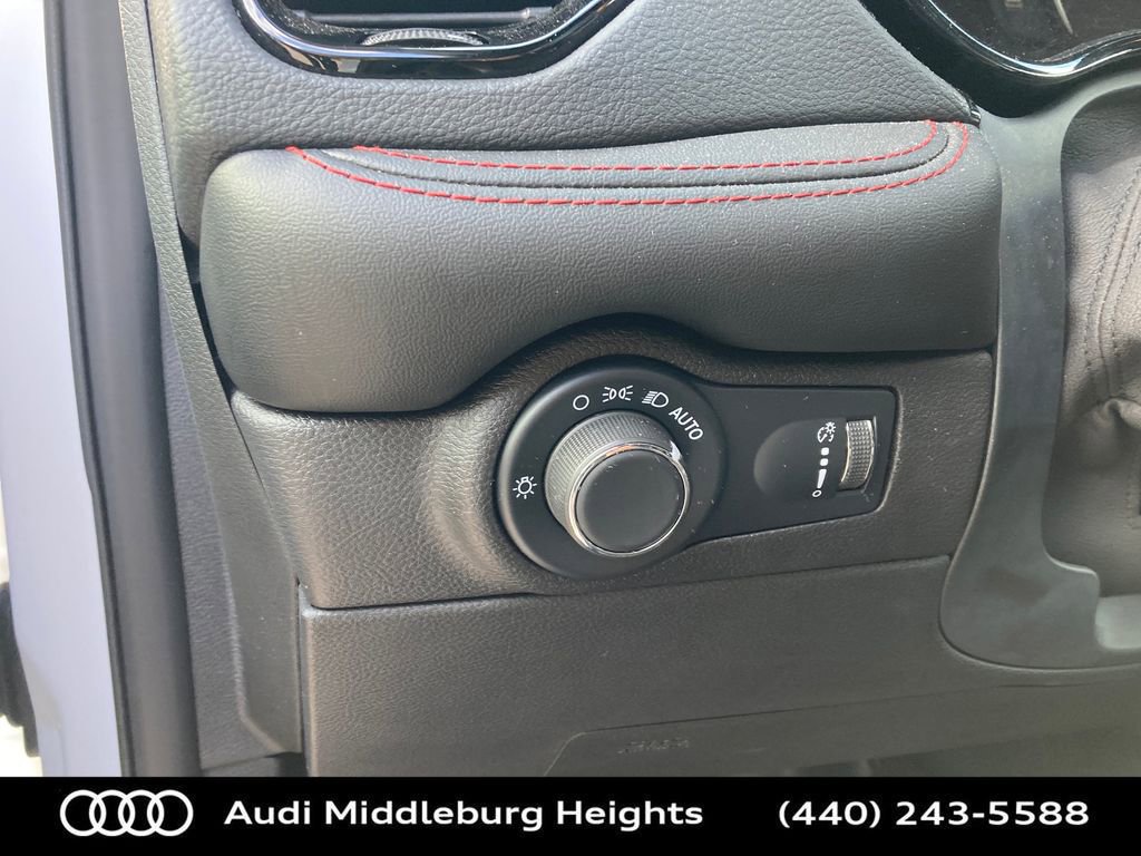 Used 2025 Dodge Durango R/T image 44