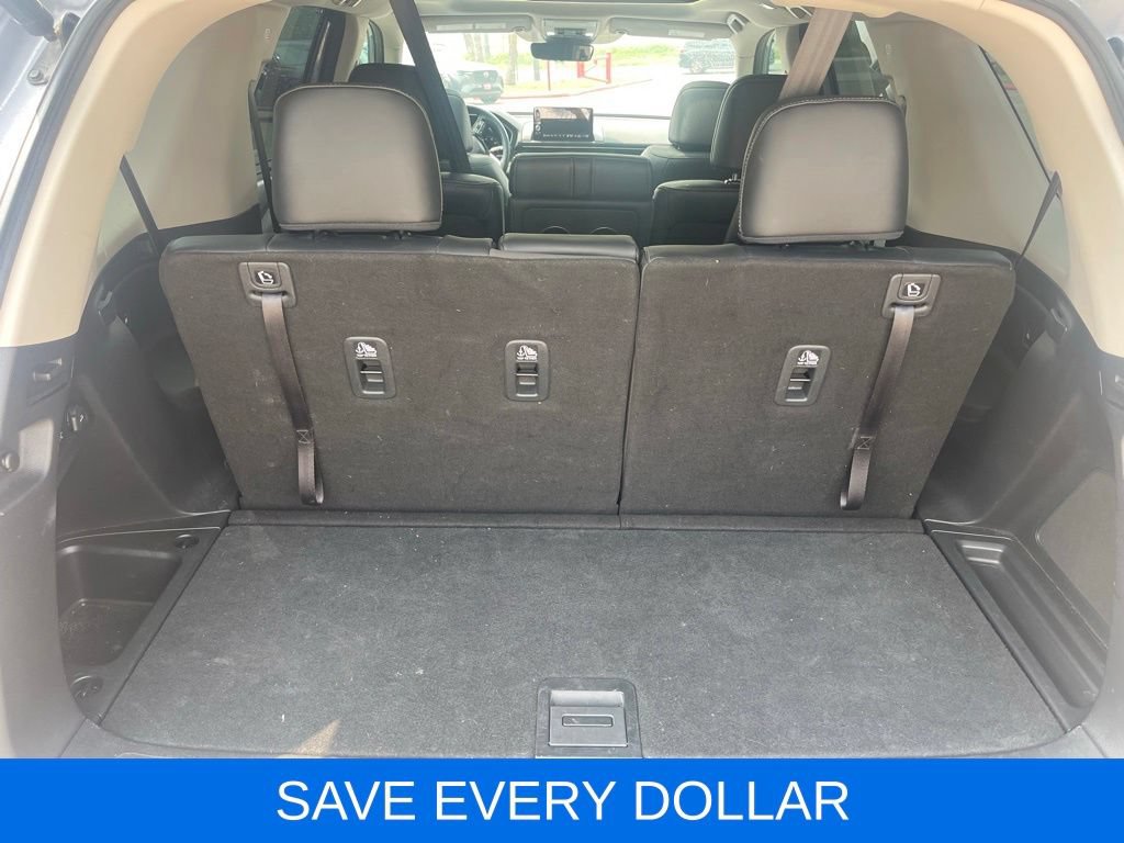 Used 2023 Honda Pilot Touring image 7