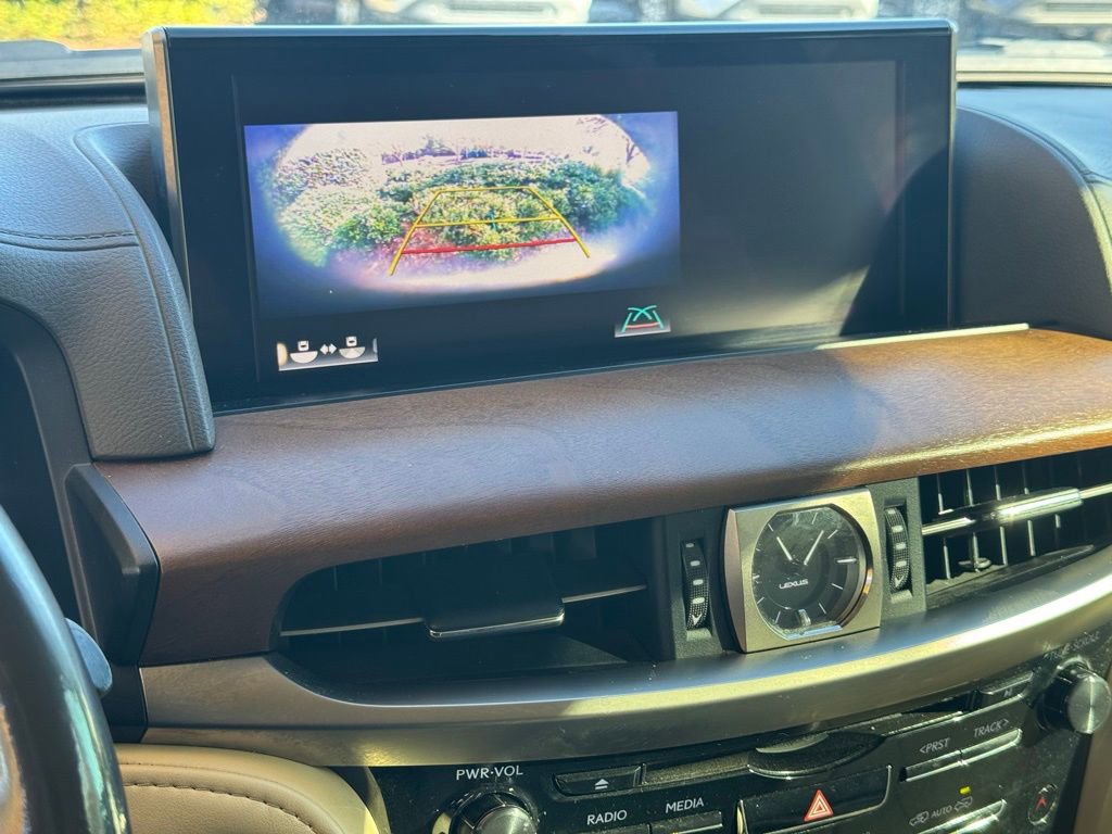 Used 2019 Lexus LX 570 4WD image 35