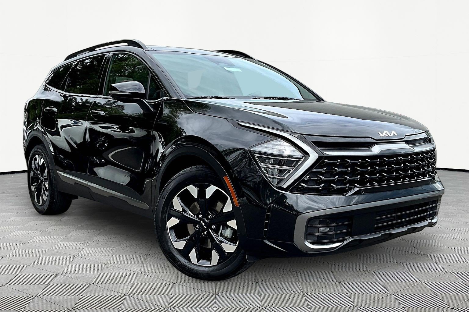 Certified 2024 Kia Sportage X-Line Prestige image 3
